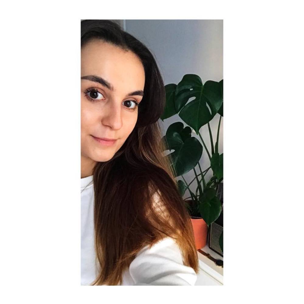 Meet your Posher, Magda